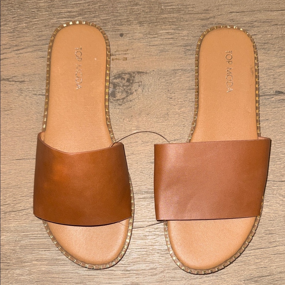 Size 7.5 Top Moda Sandal